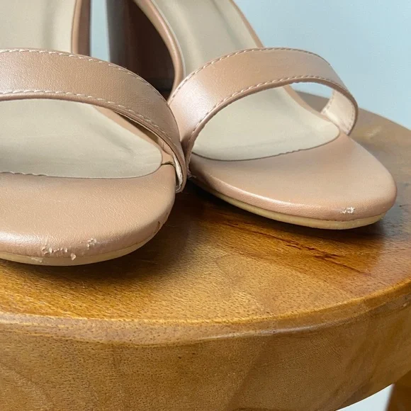 Comfortable Tan Block Heel Sandals - Picture 6 of 7